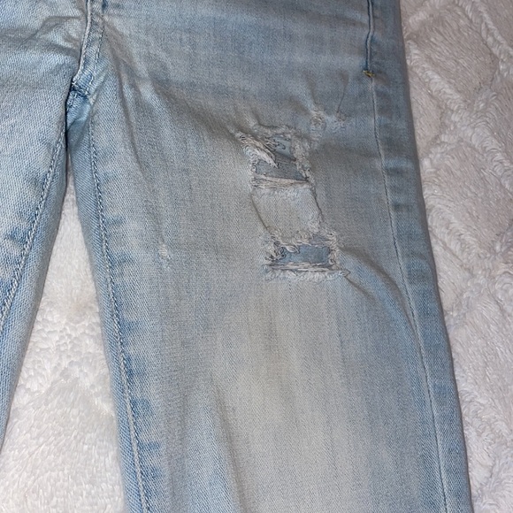 4 reg American Eagle light blue skinny destroyer - Picture 3 of 12